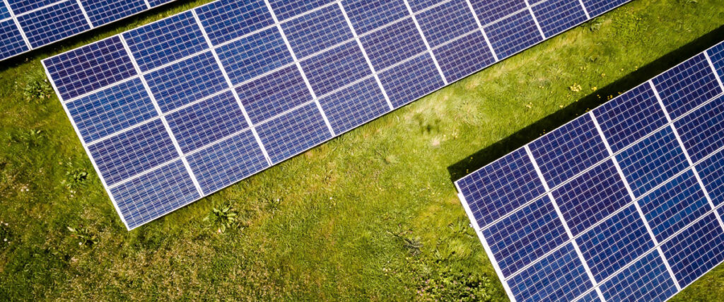 太陽光発電投資とはどんな投資内容？基本からFIT制度まで具体的に解説！