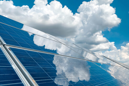 2023年の太陽光発電の買取価格や売電価格は？【価格推移まとめ】