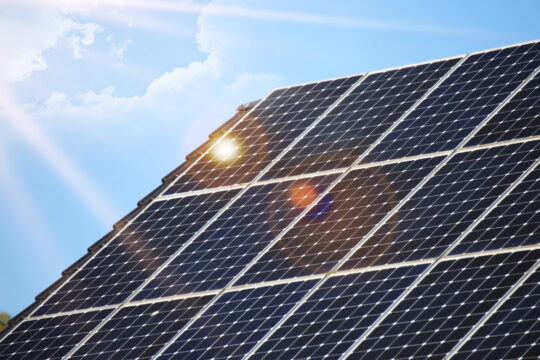 太陽光発電投資の出口はどうなる？4つの出口戦略を学んで投資を始めよう