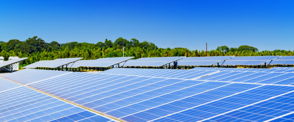個人で取り組める太陽光発電投資の仕組みとは？