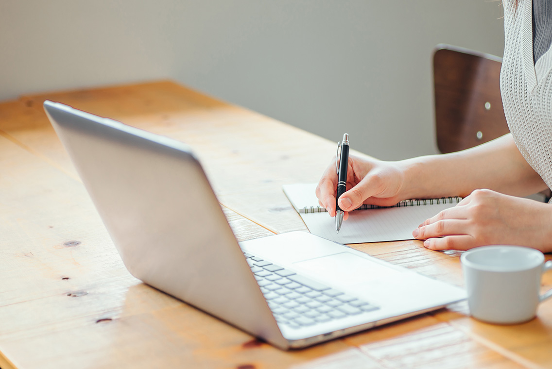 副業として始める資産形成とは？おすすめできる3つの方法と利益率を紹介 - ココザス株式会社