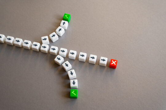 投資が怖いと感じる理由は？失敗している人の特徴と少額から始められる投資とポイントを紹介