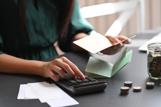 貯蓄がない40代に起こりうるリスクとは？お金を貯める手順とおすすめな資産運用を3つ紹介！