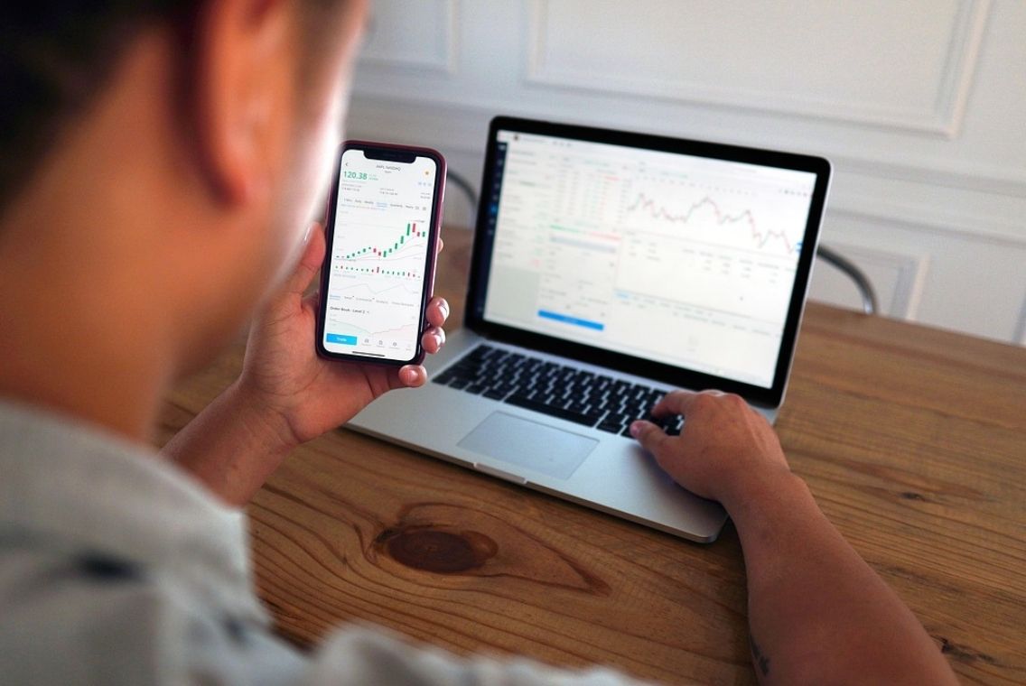 株の動きをチェック