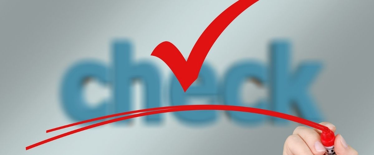 チェック