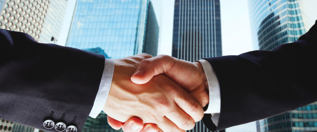 持株会社を活用して自社株の評価を引き下げる方法
